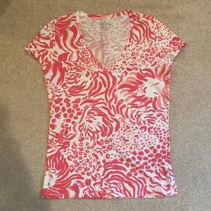 Lilly Pulitzer V-neck patterned shirt